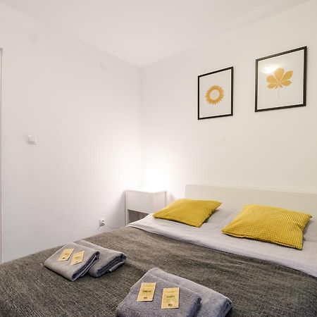 Central Suites&Studios วอร์ซอ ภายนอก รูปภาพ