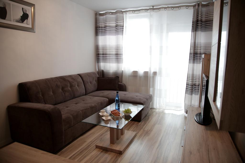 Central Suites&Studios วอร์ซอ ภายนอก รูปภาพ