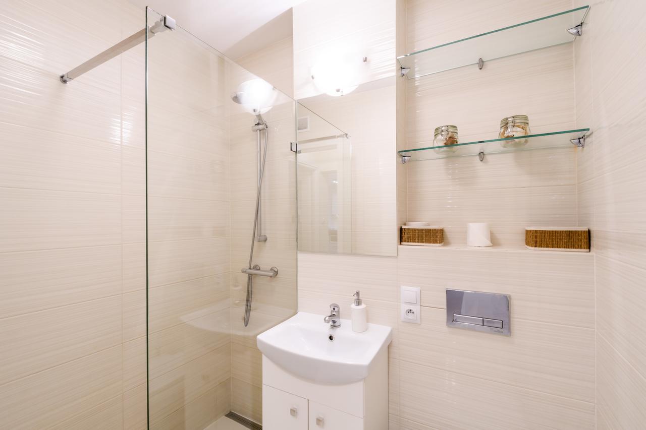 Central Suites&Studios วอร์ซอ ภายนอก รูปภาพ